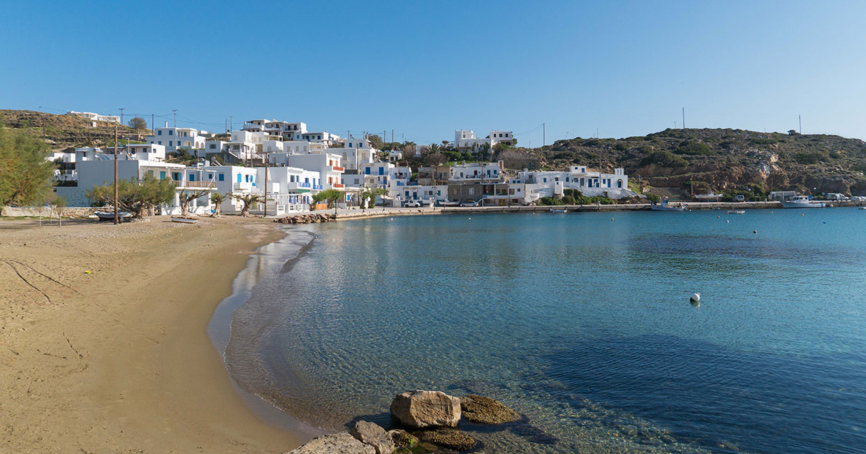 Η παραλία Φάρος στη Σίφνο